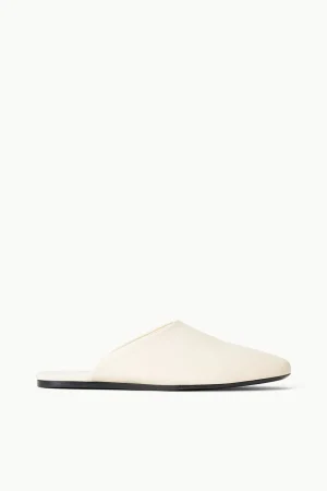 STAUD Mules & Flats<ABBY SLIPPER