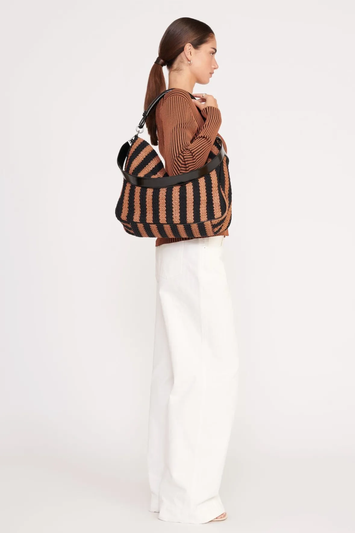 STAUD Totes<PERRY BAG BLACK TAN SEASHORE STRIPE